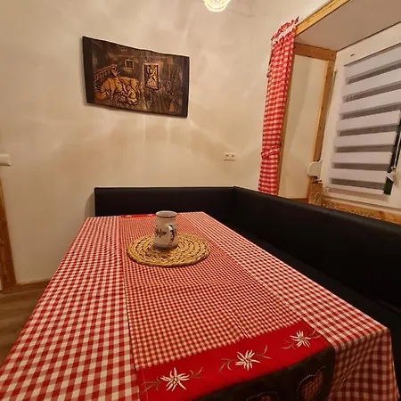 Haus Alpenglueck * 阿诺尔德施泰因